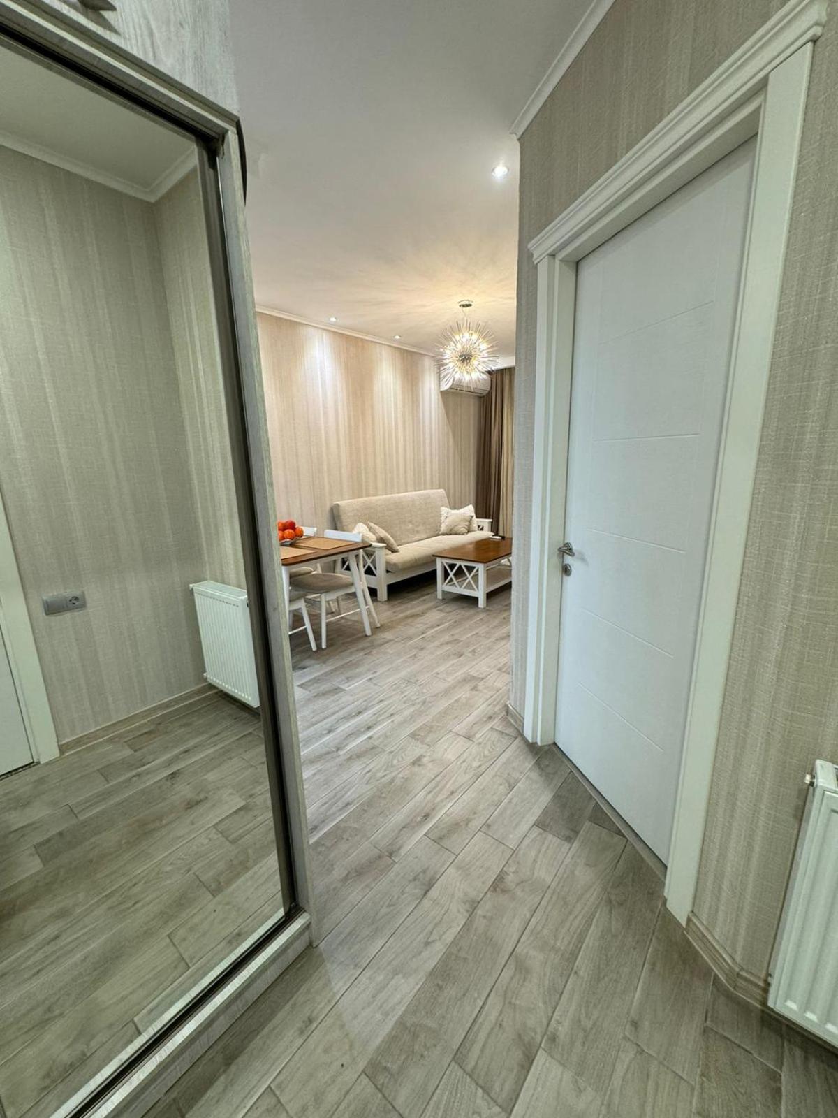 Appartment Giorgi Batumi Eksteriør billede
